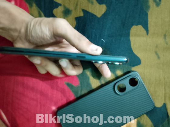 OPPO RENO 8T